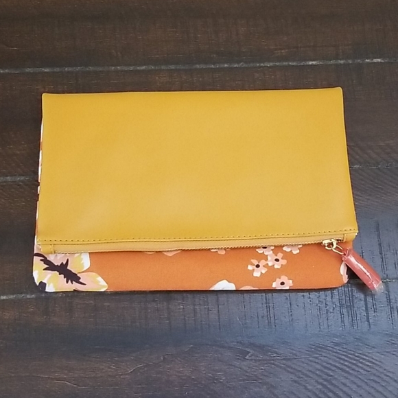 Rachel Pally Handbags - NWOT Rachel Pally Orange Floral Reversible Clutch